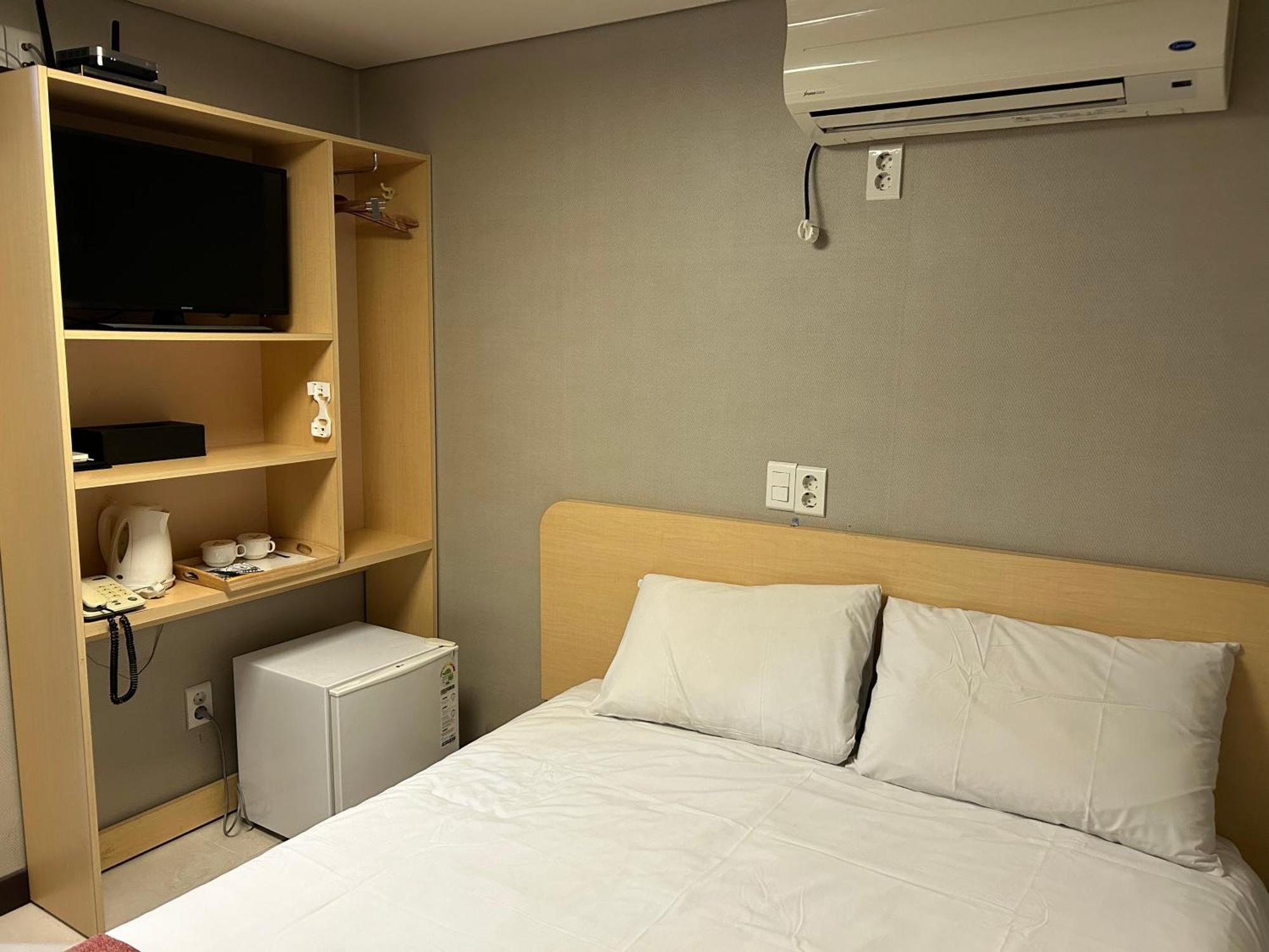 Hotel Myeongdong Seul Dış mekan fotoğraf