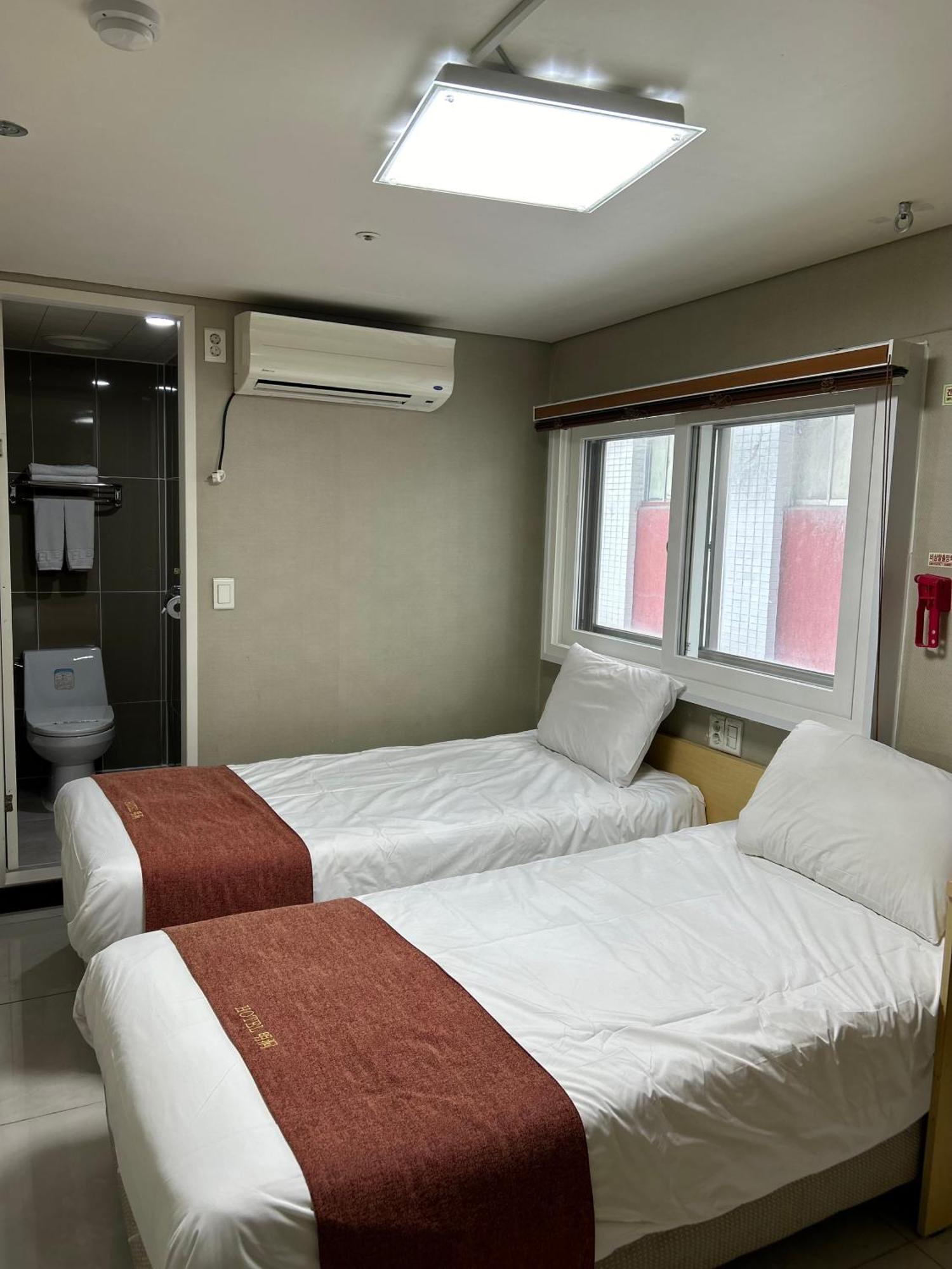 Hotel Myeongdong Seul Dış mekan fotoğraf